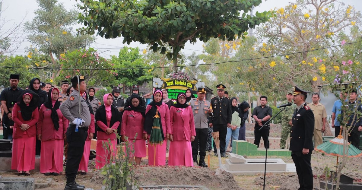 Tujuh Tahun Koma Usai Dikeroyok Saat Bertugas, AKBP (Anumerta) Aditia Mulya Ramdhani Dimakamkan di Klaten