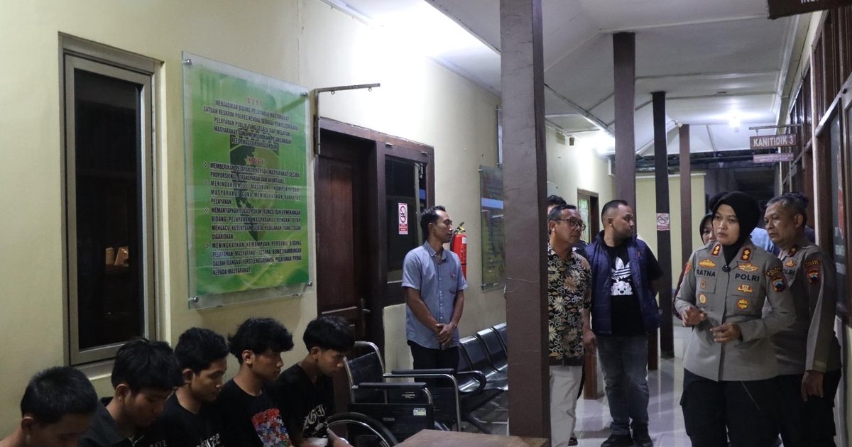 Saling Tantang di Media Sosial Berujung Tawuran, Polres Kendal Amankan Remaja Bawa Celurit 82 cm