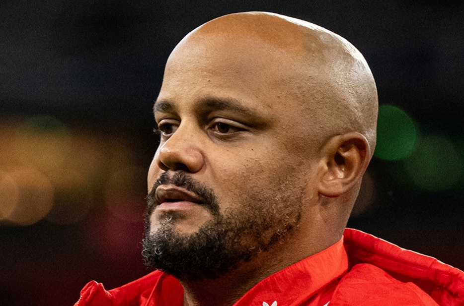 UPDATE! Vincent Kompany Dilarikan ke Rumah Sakit, Bayern Munchen Ungkap Kondisi Terkini Sang Pelatih