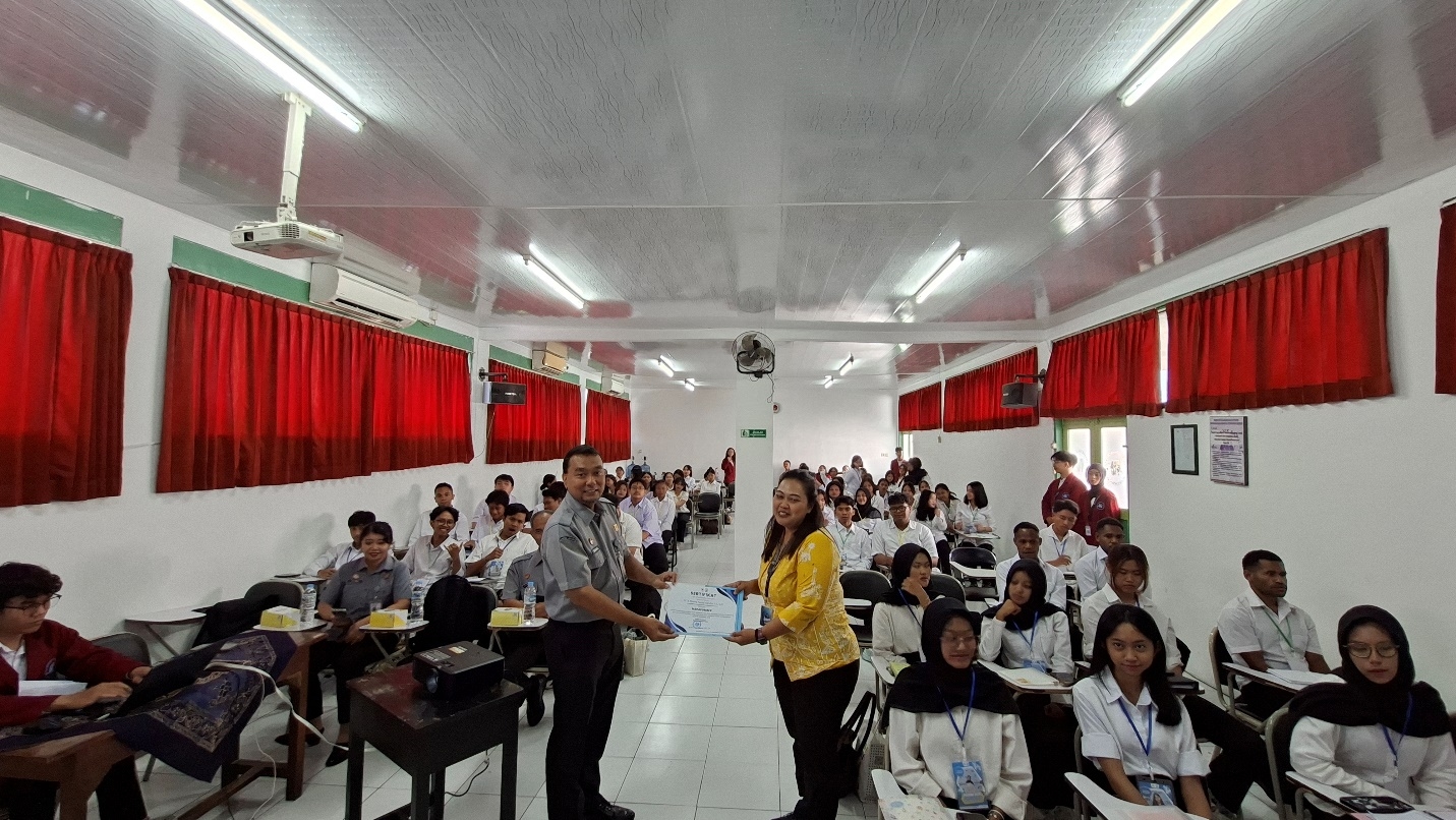 PKKMB Polteka Mangunwijaya Tak Sekadar Kenalkan Kampus, Mahasiswa Baru Dibekali Kesadaran Hukum