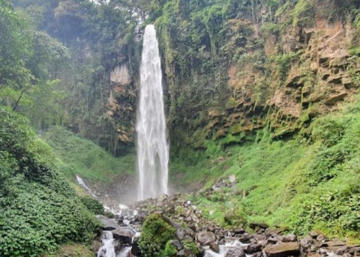 Misteri Grojogan Sewu: Keindahan Alam yang Dibalut dengan Kisah Mistis dan Cerita Penampakan yang Sangat Kental
