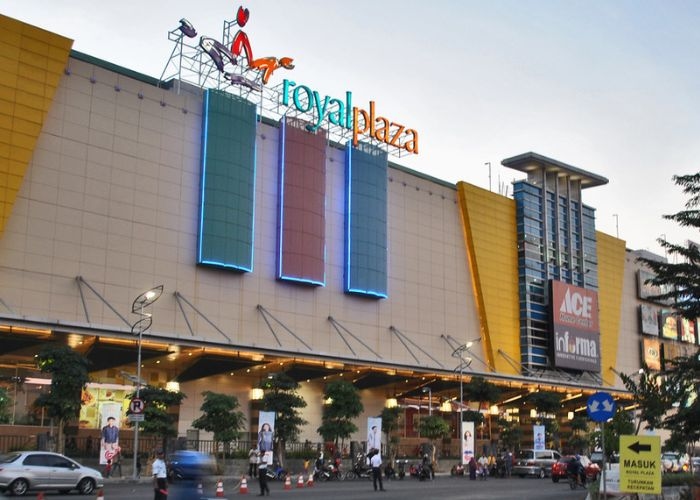 Misteri dan Rahasia Royal Plaza Surabaya: Kisah Mistis Dibalik Kemegahan Pusat Perbelanjaan di Surabaya