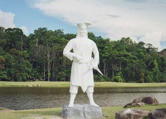 Misteri dan Mitos Pulau Hang Tuah: Tempat Persembunyian Legenda Pahlawan Melayu
