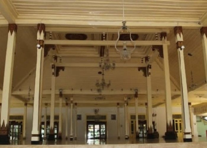 Sebuah Kisah Perjalanan Bale Mangu: Jejak Sejarah dan Transformasi Fungsional