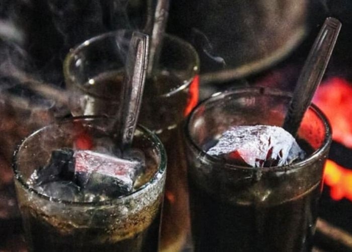 Sejarah Kuliner Nusantara: Kopi Joss Jogja, Aroma Tradisi dan Sensasi Joss yang Menggoda