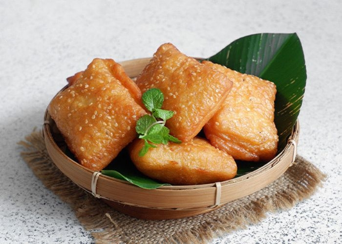 Kuliner Nusantara: Sejarah Odading, Kisah Unik Roti Goreng Kotak Menggelembung dari Bandung
