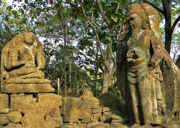 Mengungkap Misteri Sejarah Situs Arca Gupolo di Sekitar Candi Prambanan