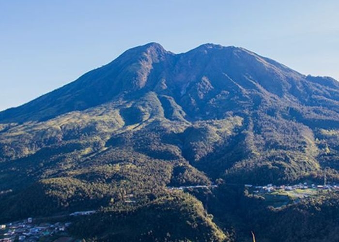 Mitos dan Misteri di Indonesia: Mitos Larangan Pendaki dari Cepu Untuk Mendaki Gunung Lawu, Pantangan Dibalik Cerita Sejarah