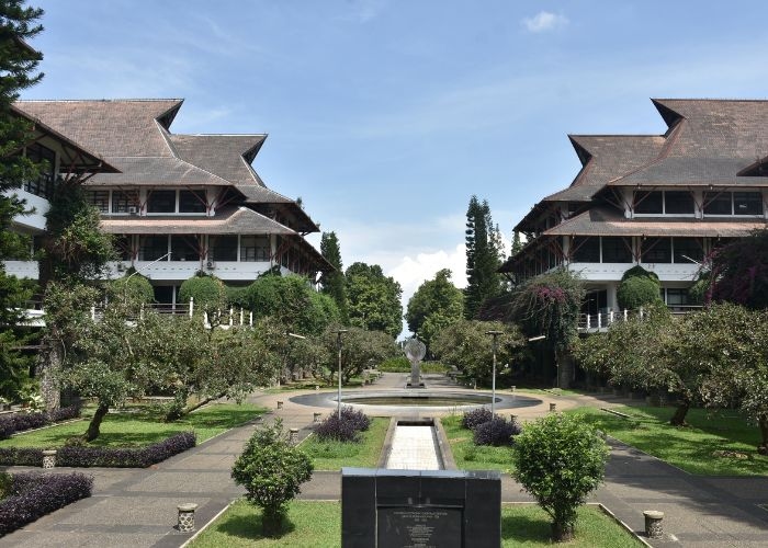 Menuju SNPMB 2024: Rekomendasi Kampus-Kampus Terbaik Bagi Calon Mahasiswa yang Memilih Jurusan Teknik