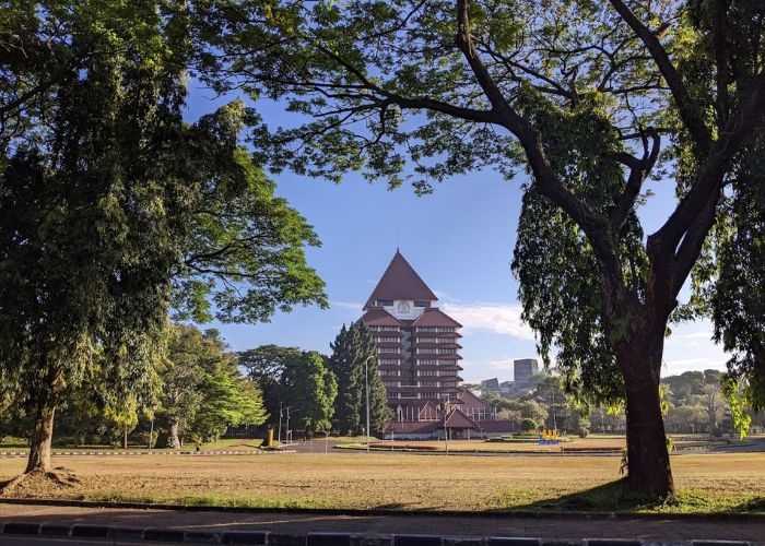Prediksi Nilai Rata-rata Rapor Universitas Indonesia  dalam SNBP 2024: Mengetahui Jurusan yang Tersedia dan Persaingannya