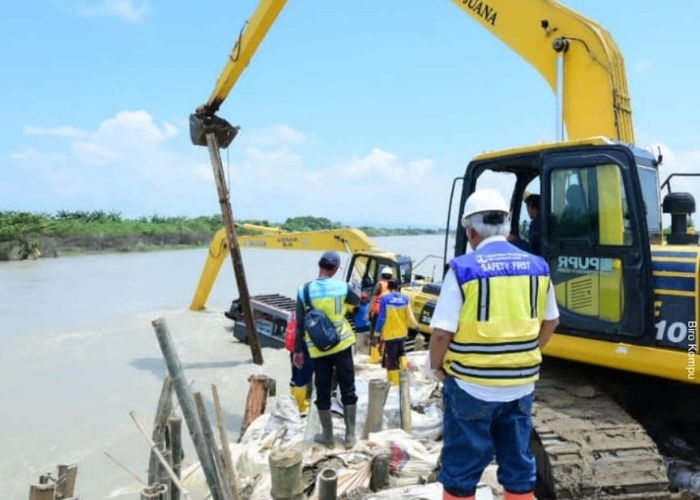 Kementerian PUPR: Perbaikan Darurat Tanggul Sungai Wulan Demak Target Selesai dalam Tiga Hari