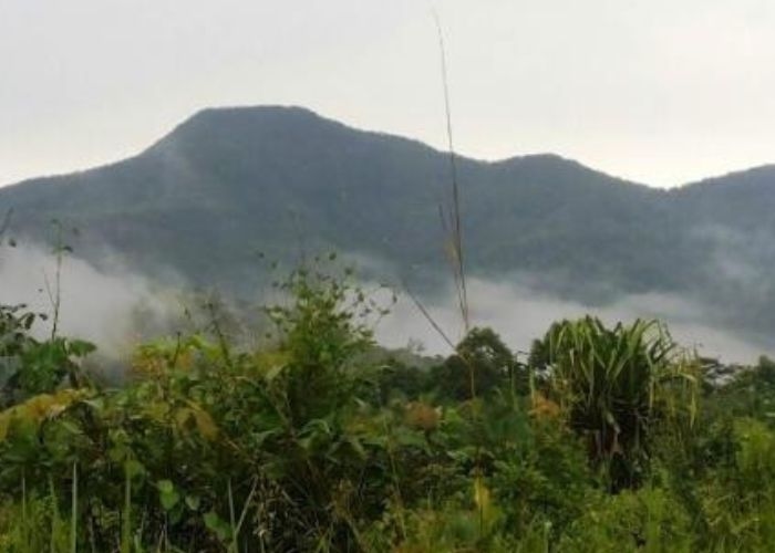 Keindahan Alam dan Tradisi yang Bernuansa Mistis: Misteri Dibalik Keelokan Bukit Maras di Bangka