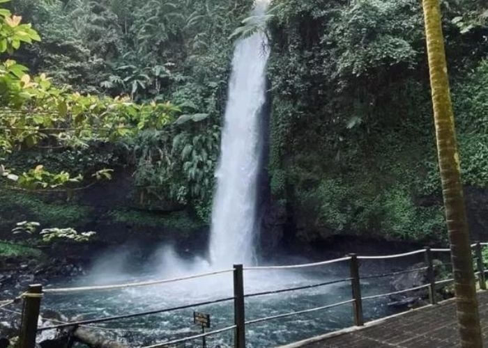 Kisah Urban Legend di Indonesia: Legenda Misteri Curug Sawer, Jejak Keajaiban dan Mistis di Balik Air Terjun
