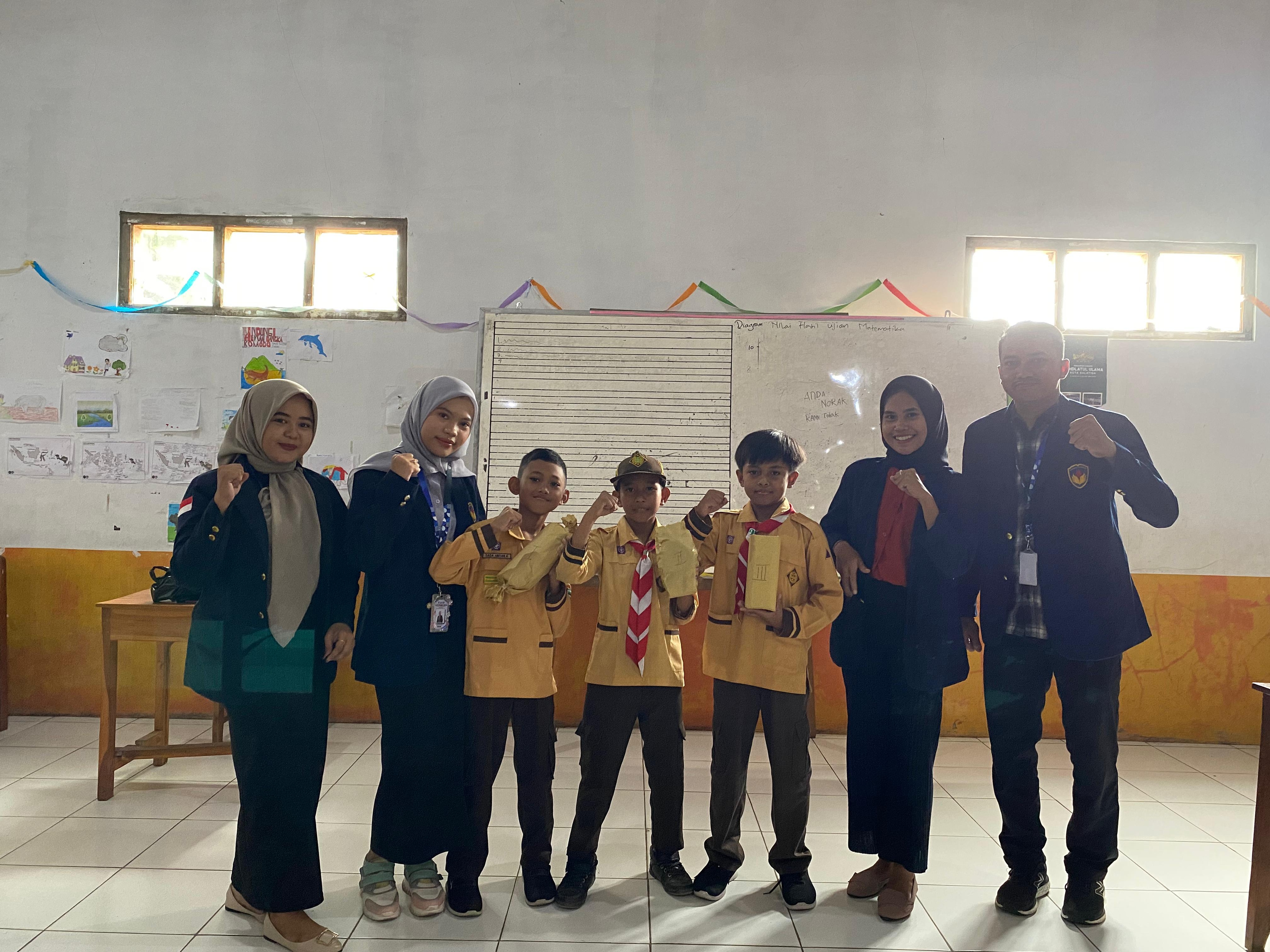 Meningkatkan Kreativitas Anak, Mahasiswa KKN UPGRIS Kelompok 92 Kalibening Gelar Lomba Literasi