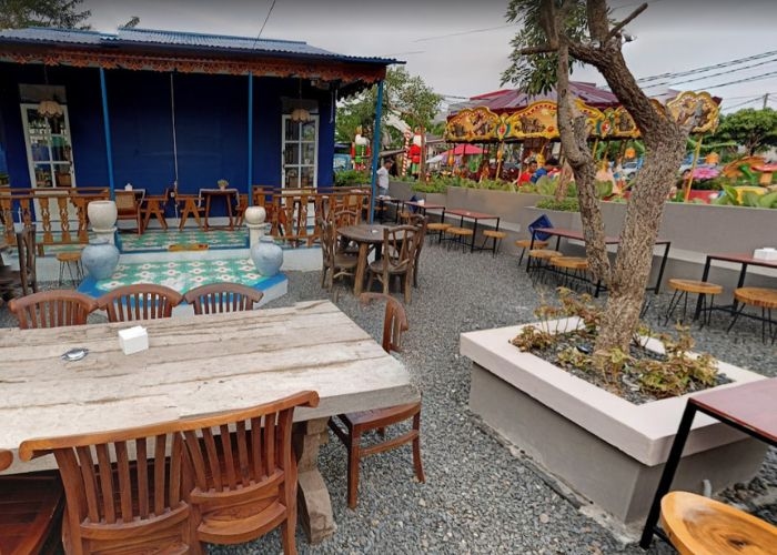 Rekomendasi Cafe Hits: Looji Cafe, Tempat Bersantai Hits di Sidoarjo dengan Konsep yang Unik