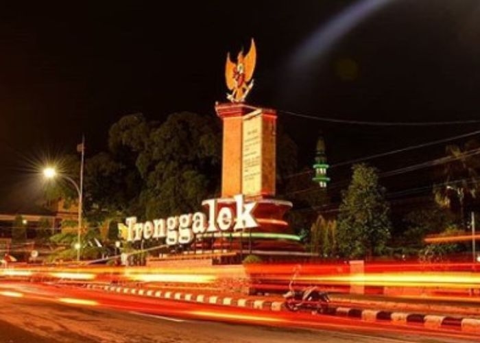 Mengungkap Asal Usul dan Sejarah Sebuah Daerah di Indonesia: Kabupaten Trenggalek, Menelusuri Pusaran Waktu di Tanah Gaplek