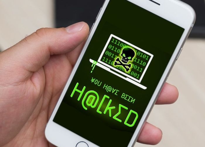 Waspada Terhadap Peretasan HP! Kenali Tanda-tanda HP sedang Disadap dan Cara Mengatasinya