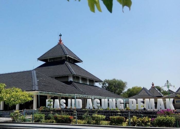 Mengungkap Fakta Unik Kabupaten Demak: Daerah Bekas Tanah Rawa dengan Keindahan Sejarah yang Masih Terjaga