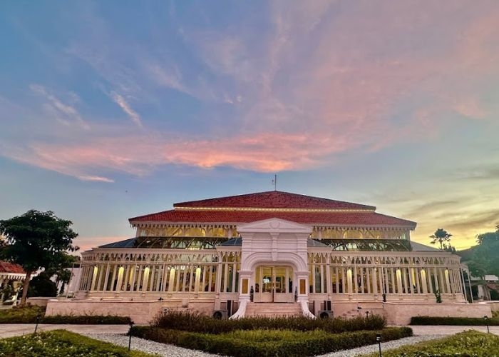 Pracima Tuin, Keindahan Taman Bersejarah di Pura Mangkunegaran: Berikut 3 Fakta Unik serta Cara Reservasi di Restoran Pracimasana
