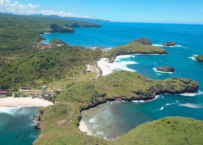 Rekomendasi 5 Wisata Menarik yang Bisa Dikunjungi Bila Kamu Hanya Punya Waktu Sehari Saja di Pacitan