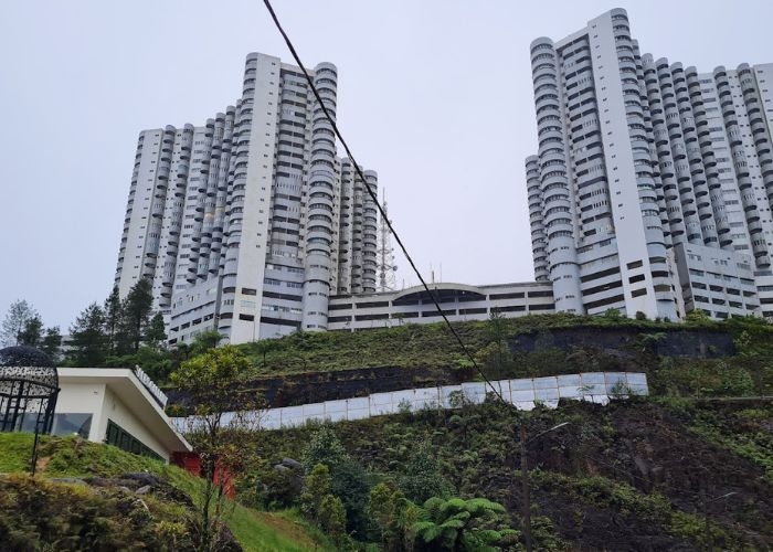 Kisah Angker Dibalik Kemegahan Amber Court Malaysia: Sebuah Misteri yang Belum Terungkap di Tengah Genting Highlands