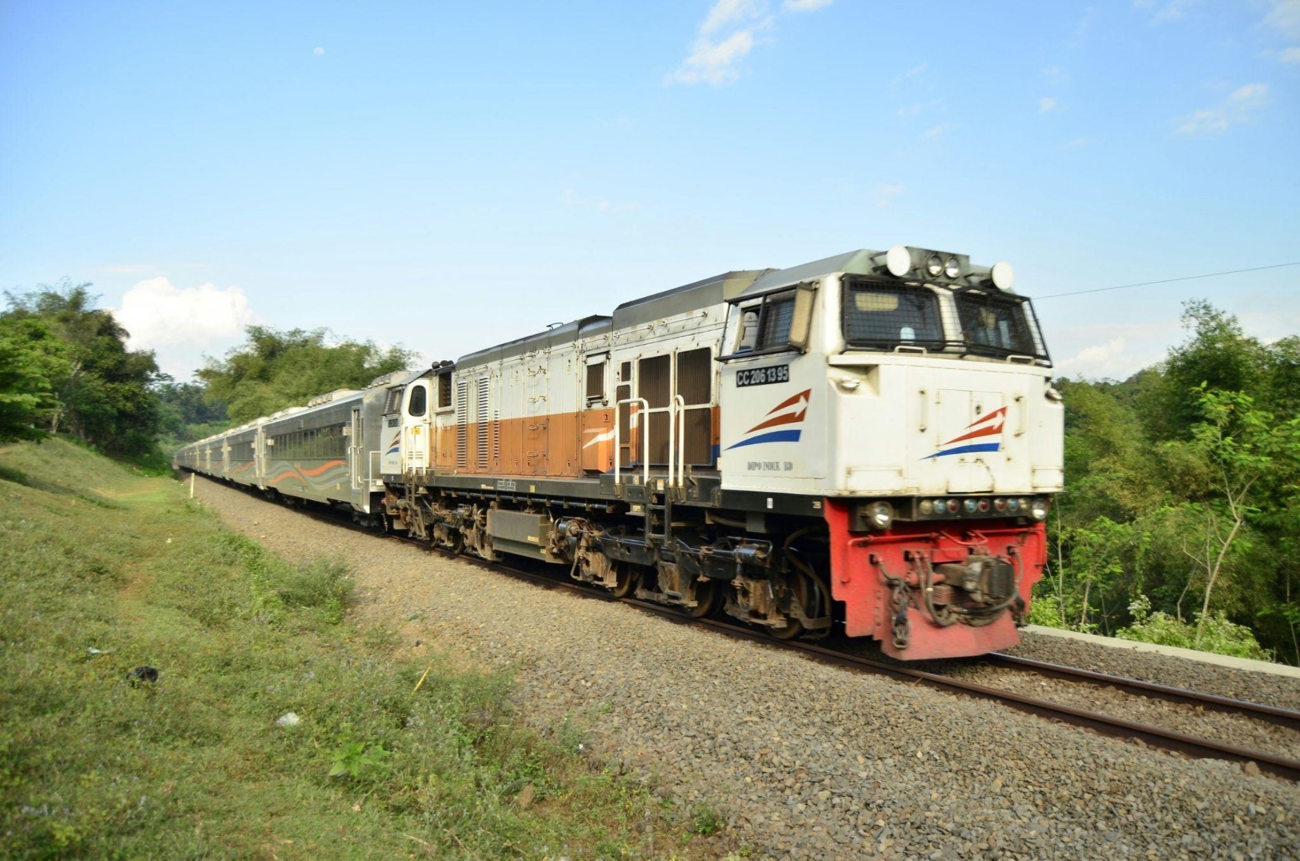 Tips Liburan Naik Kereta Api yang Nyaman, Pemula Wajib Baca!