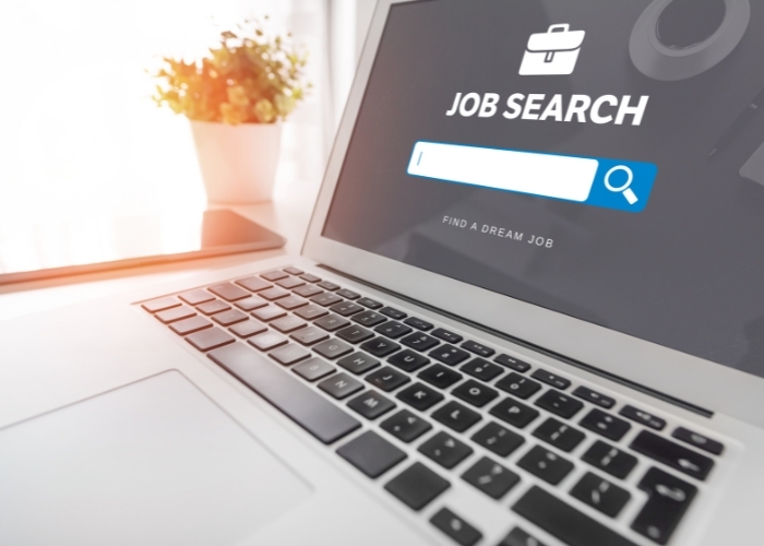 Panas! Baru Resign Kerja Abis Lebaran? Jangan Panik! 4 Aplikasi Pencari Kerja Ajaib Ini Bikin Kamu Langsung Dilirik Perusahaan Impian! (Part 1)