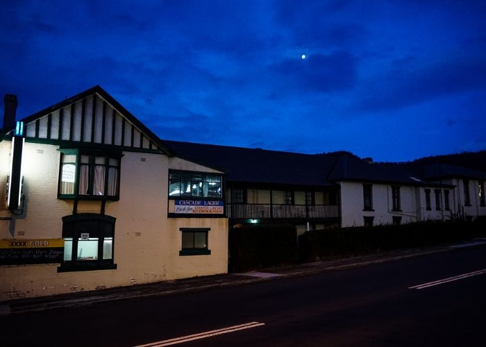 BIKIN MERINDING! Hotel Tertua di Australia Ini Punya 5 Hantu yang Bikin Tamu Bolak-balik Ketemu Penampakan! Berani Menginap di Kamar Nomor 6?