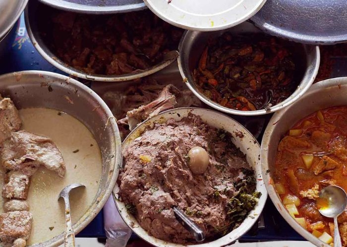 Cita Rasa Sajian Nusantara! Ini Gudeg Koyor, Kuliner Semarang yang Ternyata Beda dari Gudeg Jogja!