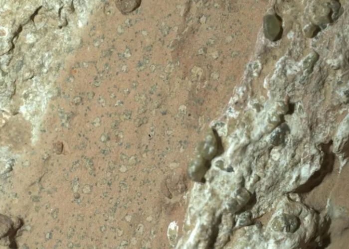 Terungkap! Batu Aneh di Mars Beri Petunjuk Paling Kuat Adanya Kehidupan Masa Lalu!