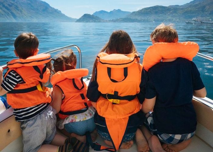 Anti Mager dan Anti Basah! 7 Tips Simpel Liburan Musim Hujan yang Dijamin Bebas Stres