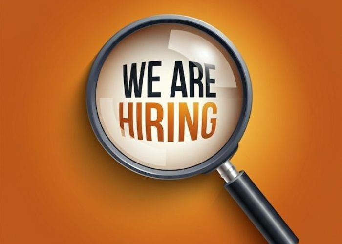 Bingung Mau Tulis Apa? Ini 6 Contoh Iklan Lowongan Kerja yang Dijamin Menarik Pelamar Berkualitas!