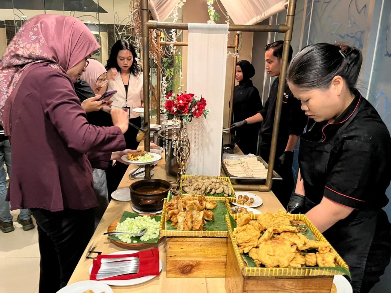 Beli 10 Gratis 1, @HOM Simpang Lima Semarang Hadirkan “Blessing of Ramadan” di Menu Buka Puasa