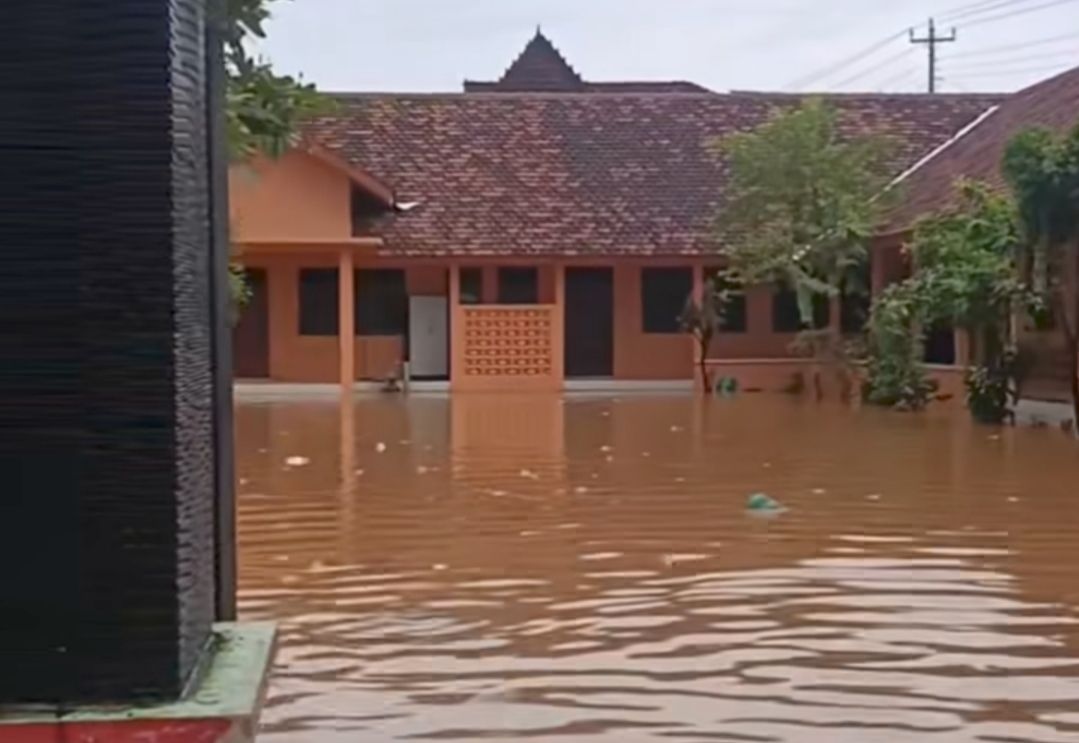 Diterjang Banjir, 21 Sekolah di Jepara Digelar Daring