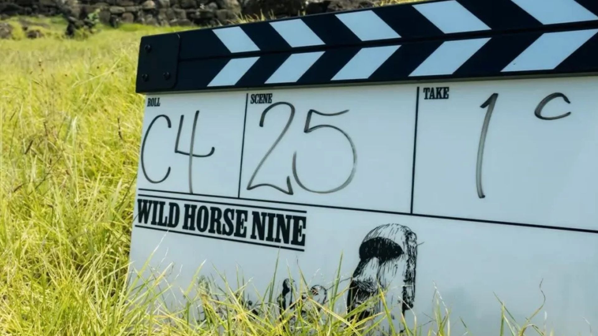 Reuni Martin McDonagh dan Sam Rockwell! Film Thriller Wild Horse Nine Resmi Umumkan Tanggal Rilis