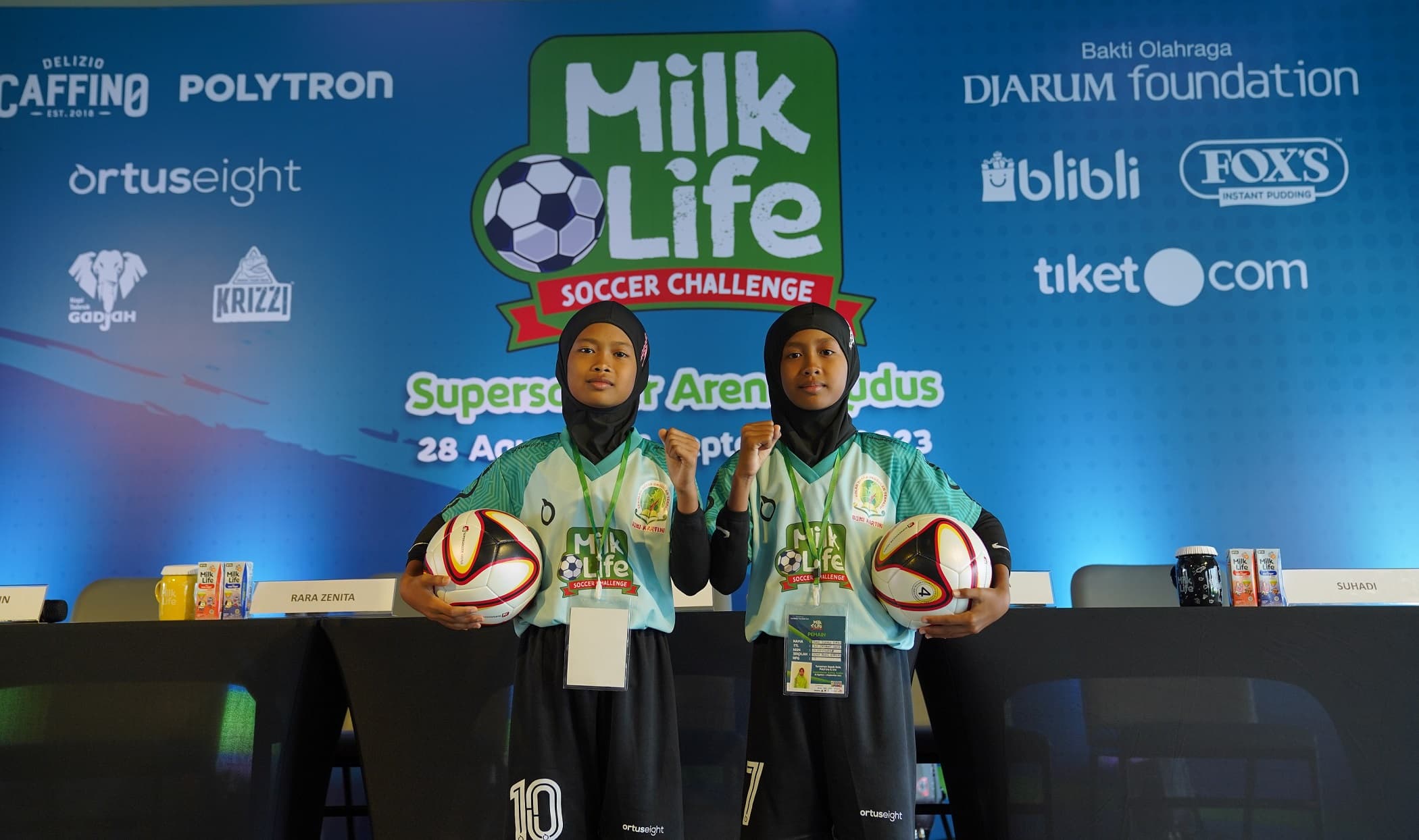Cerita Dara Kembar Asal SD Unggulan Terpadu Bumi Kartini Jepara, Ikuti MilkLife Soccer Challenge 2023