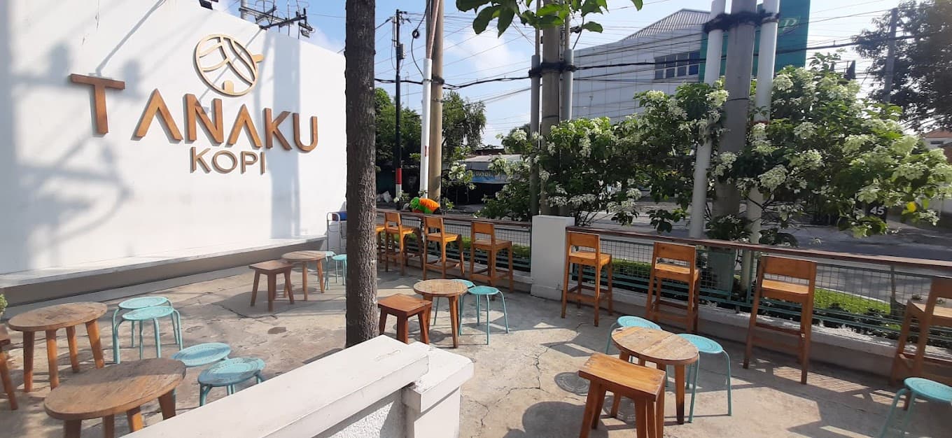 Tanaku Kopi, Cafe Instagramable yang Mengusung Konsep Ala Rumah Kuno