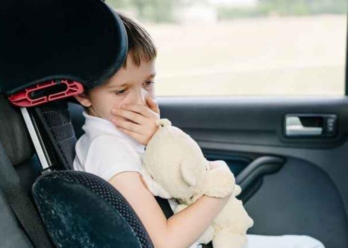 Tips Mencegah Anak Mabuk Perjalanan: Kenyamanan dan Keseruan Tanpa Rasa Mual