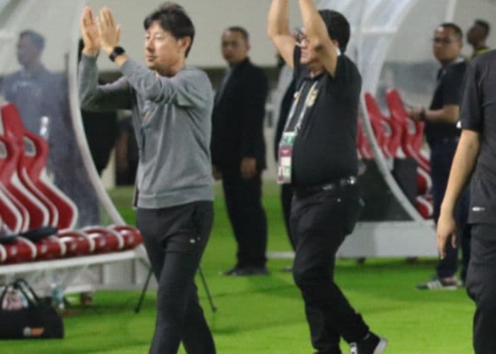 Siapa Pengganti Shin Tae-yong? Rumor Sosok Pelatih Baru Timnas Indonesia Makin Liar dan Panas!