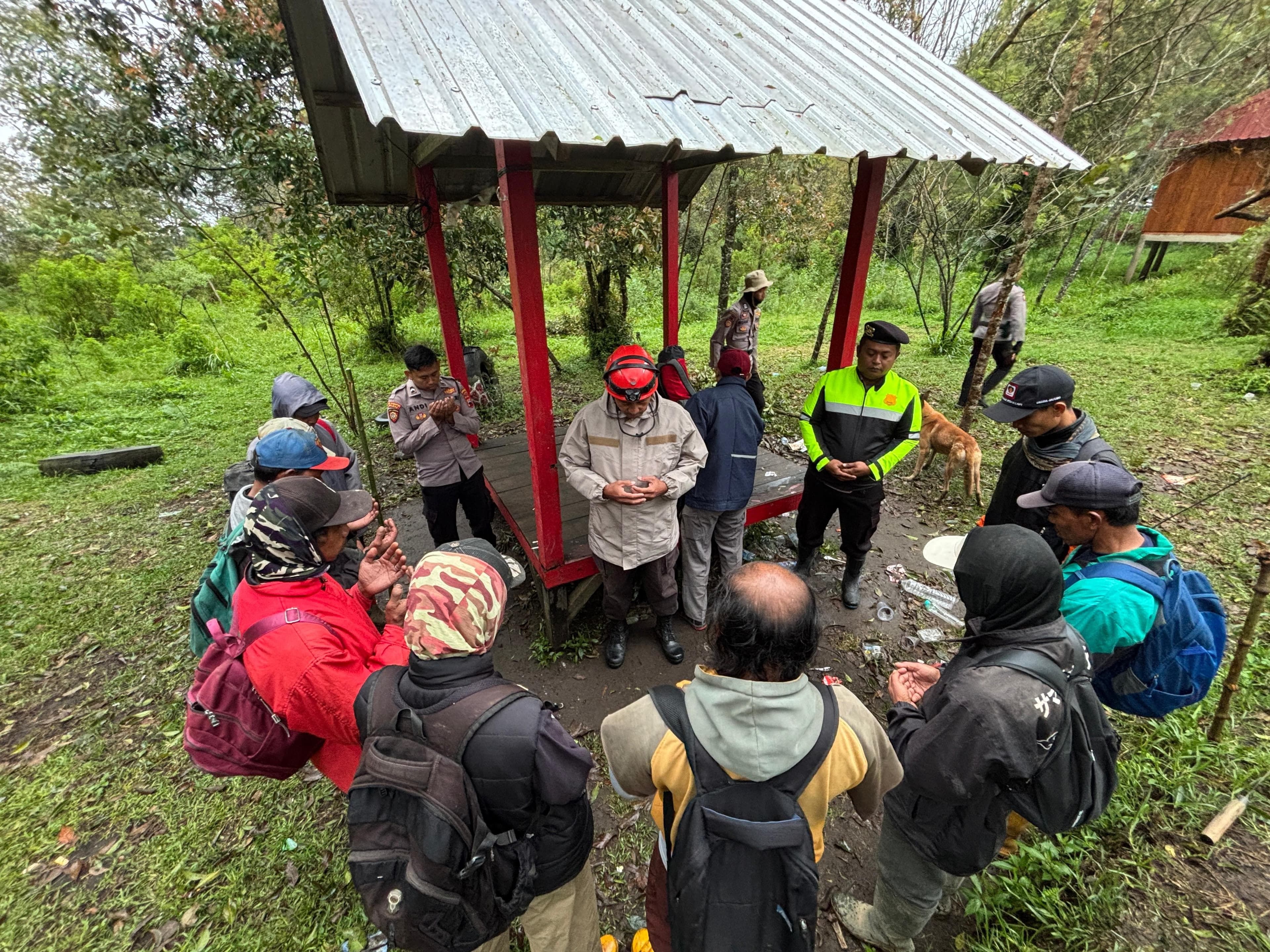 Pendaki Hilang di Bukit Mongkrang Karanganyar, Polisi Kerahkan Ratusan Personel hingga Unit K9