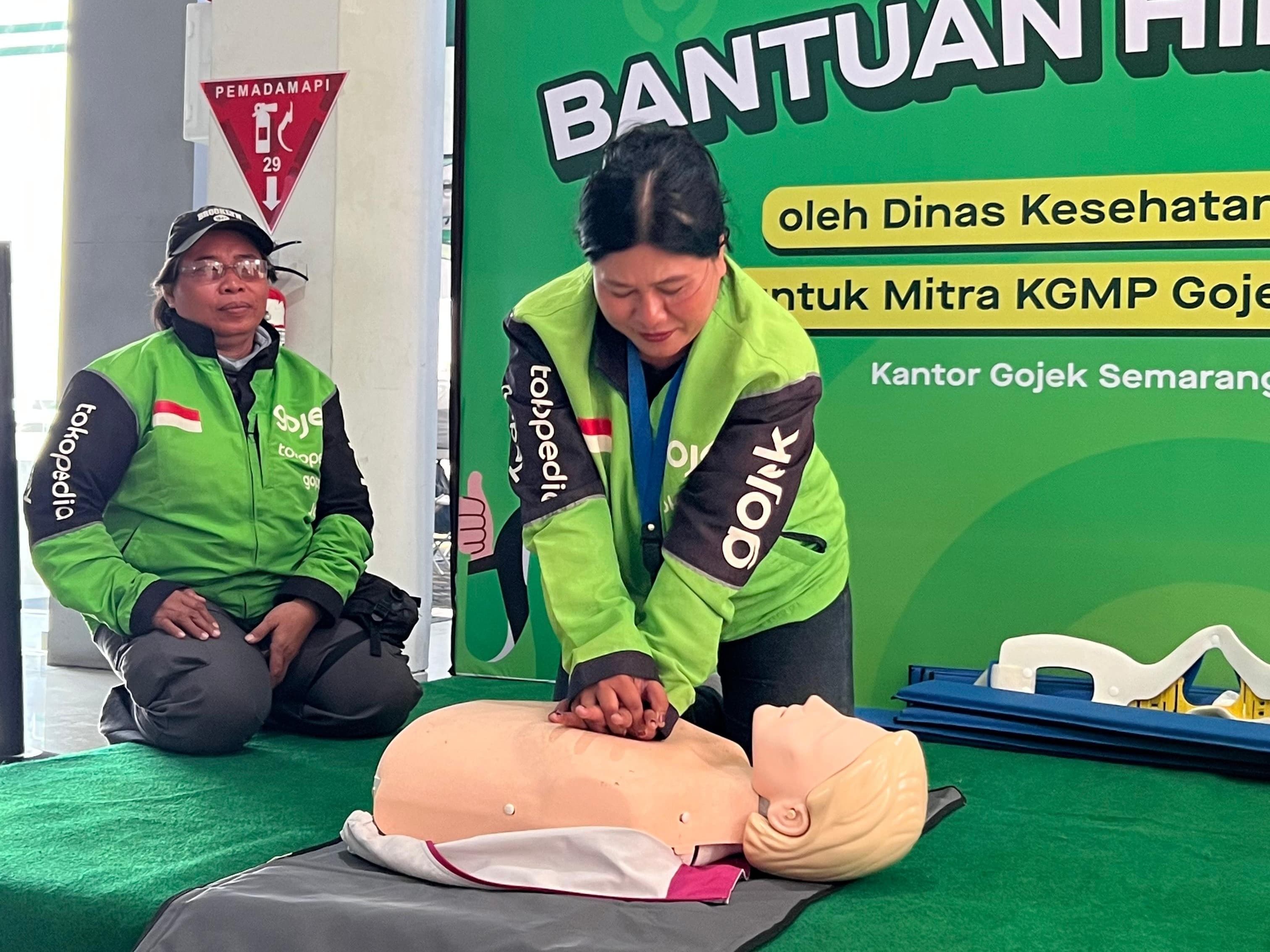 Gandeng Dinkes, Gojek Latih Mitra Driver Tanggap Darurat di Jalan