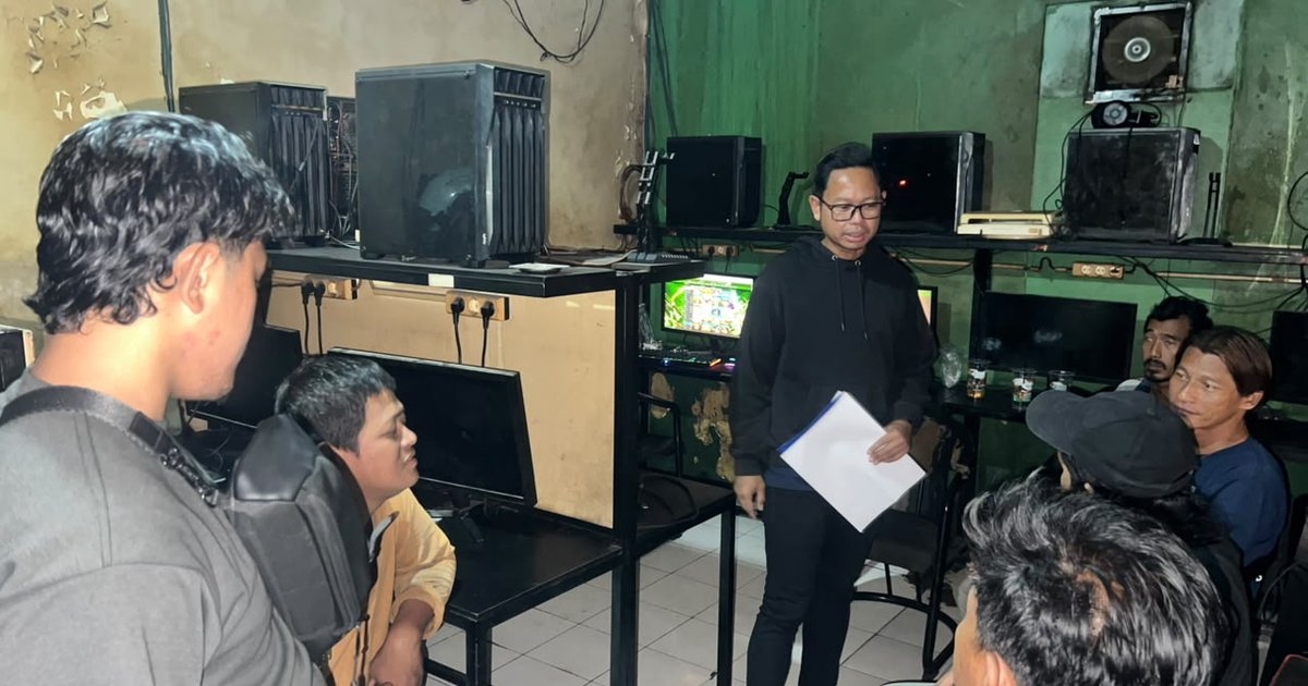 Polda Jateng Bongkar Dugaan Judi Online di Warnet Semarang, Tujuh Orang Diamankan