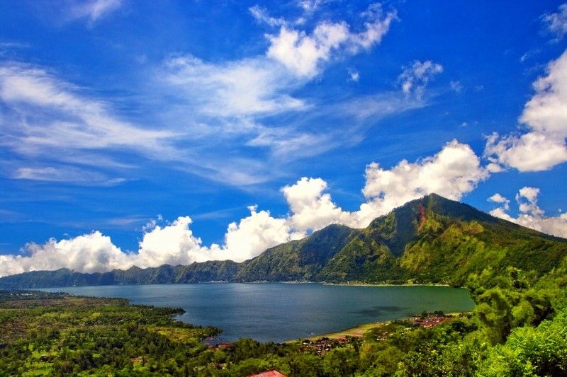 Menguak Rahasia Gunung Batur: Bagaimana Letusan Purba Menciptakan Landscape Unik di Bali