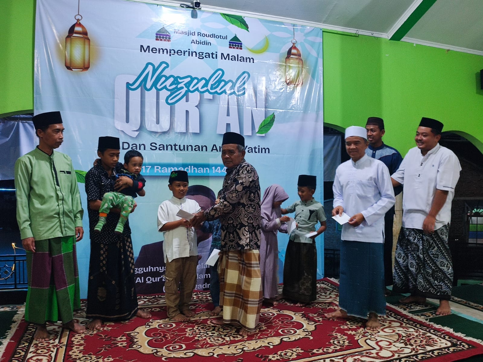 Peringatan Nuzulul Qur’an di Blanten: Meneladani Al-Qur’an Melalui Kepedulian Sosial