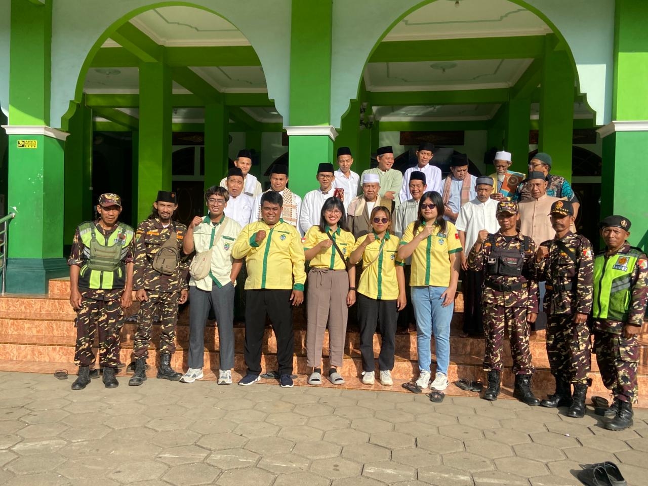 Kolaborasi Lintas Iman di Kendal: Pemuda Katolik dan Banser Bersatu Kawal Sholat Ied