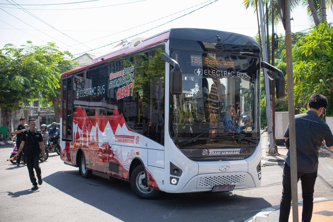 Semarang Resmi Uji Coba Bus Listrik Hyundai, Wujud Nyata Transportasi Ramah Lingkungan