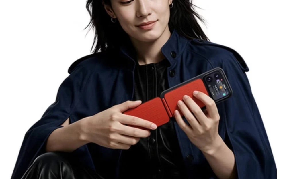 Xiaomi Pocket Guitar Resmi Meluncur, Aksesori Unik untuk Xiaomi 18 Pro yang Bisa Jadi Gitar Mini