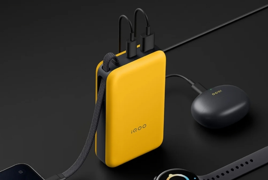 iQOO Rilis Power Bank 20.000 mAh dengan Fast Charging 66W, Kabel Bawaan, dan Layar Berwarna