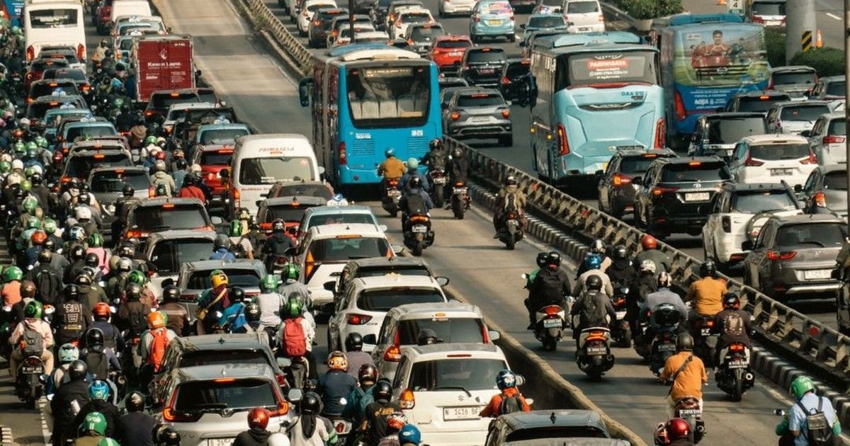 Dari Kaum Subuhan sampai Pembalap Dadakan: Lima Tipe Pengendara Motor di Jam 6 Pagi