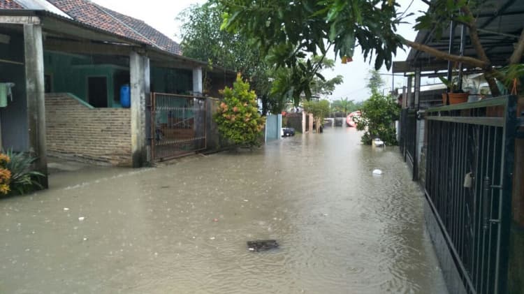 Perumahan Dinar Indah Meteseh Kembali Tergenang, BPBD Turun Tangan